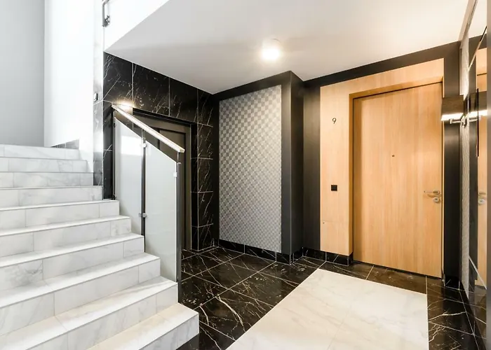 Exclusive Trendy * وارسو